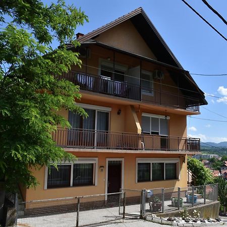 Apartments Mensa Тузла Екстер'єр фото