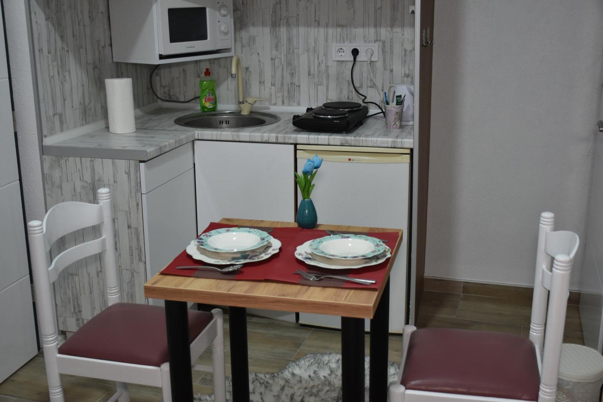 Apartments Mensa Тузла Екстер'єр фото