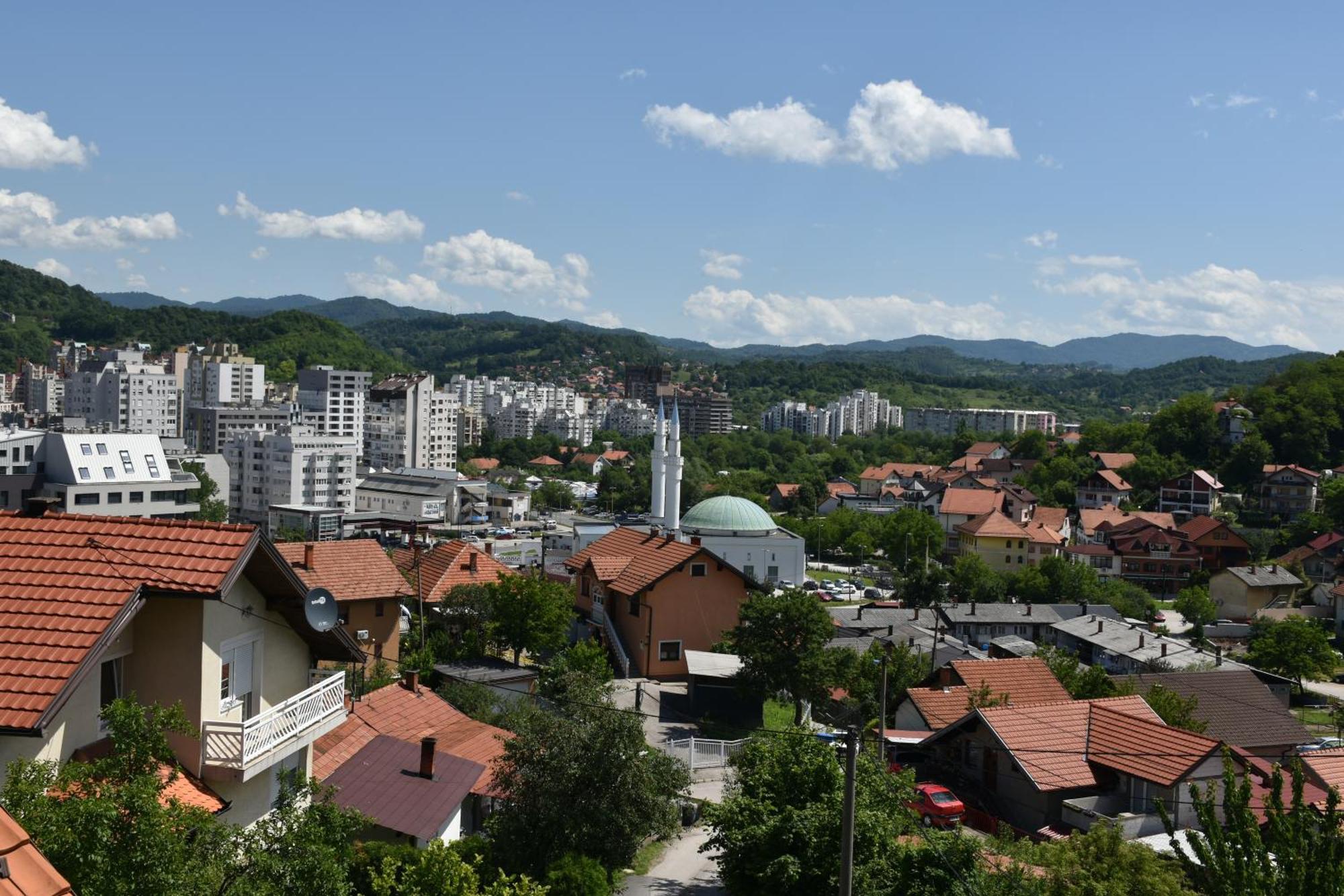 Apartments Mensa Тузла Екстер'єр фото