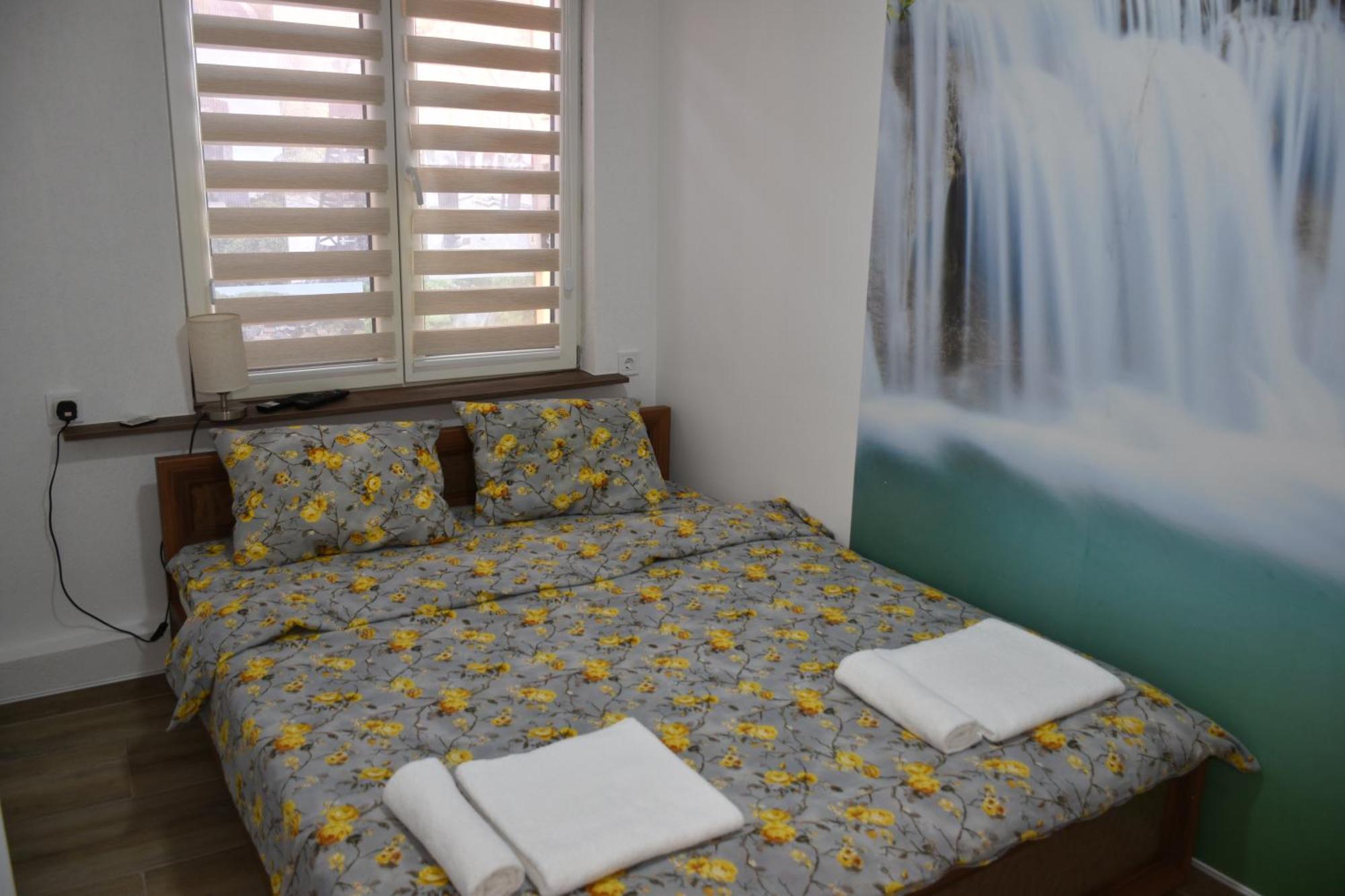 Apartments Mensa Тузла Екстер'єр фото