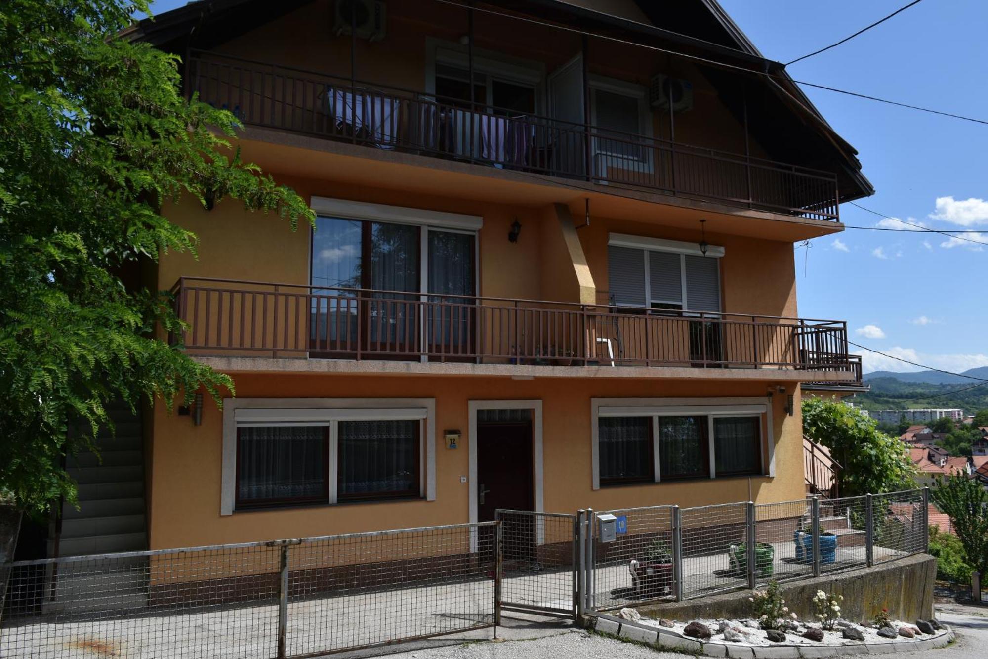 Apartments Mensa Тузла Екстер'єр фото